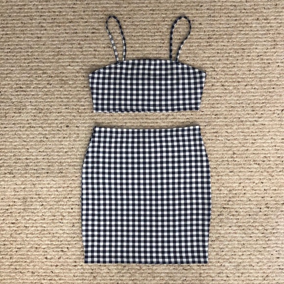 MATCHING SKIRT SET - Picture 4 of 4